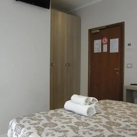 Stefan & Breakfast Hotel 3*