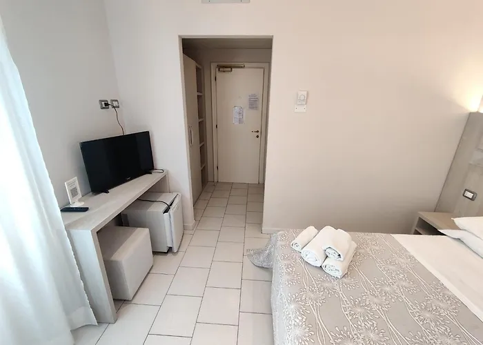 מלון Stefan & Breakfast 3*